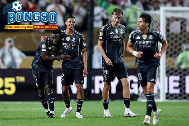 Real Madrid đấu với Juventus